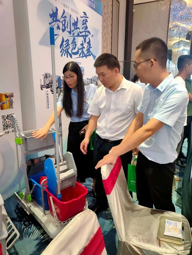 健力積極構(gòu)建綠色清潔理念及方案,為佛山清潔行業(yè)高質(zhì)量發(fā)展做出新貢獻(xiàn)
