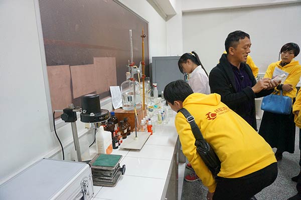慧聰網(wǎng)清潔買團(tuán)走進(jìn)健力集團(tuán)