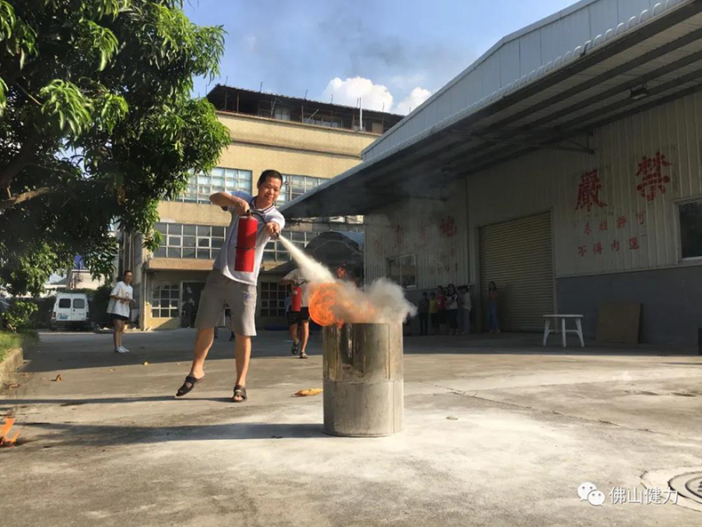 佛山健力開展2020年應(yīng)急救援演練,安全生產(chǎn),我們在行動(dòng)